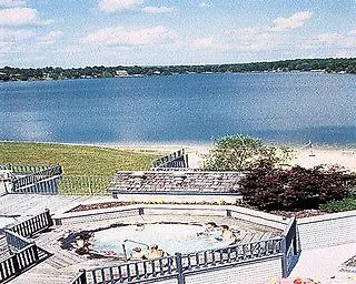 Mariner'S Pointe Resort
